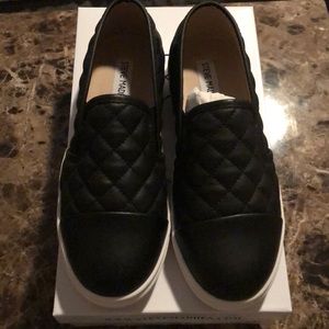 Steve Madden Black Zaander 6.5